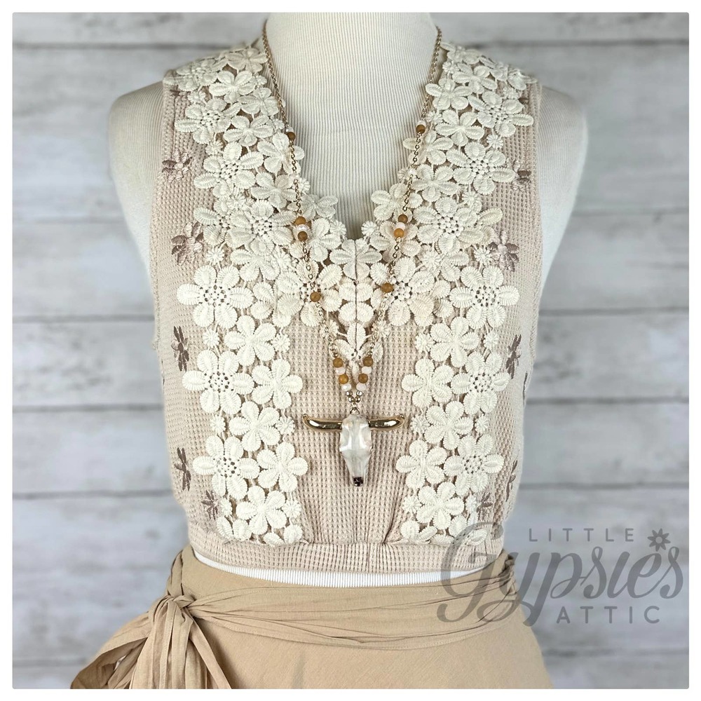 POL Keep it Classy Crop Top - Picture 5 of 13